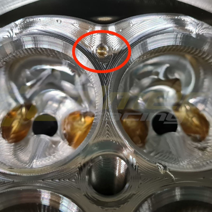 Cylinder pressure sensor location